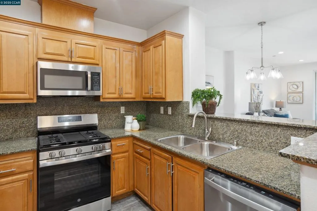 3240 Maguire Way 401, Dublin, California 94568 home-pic-19
