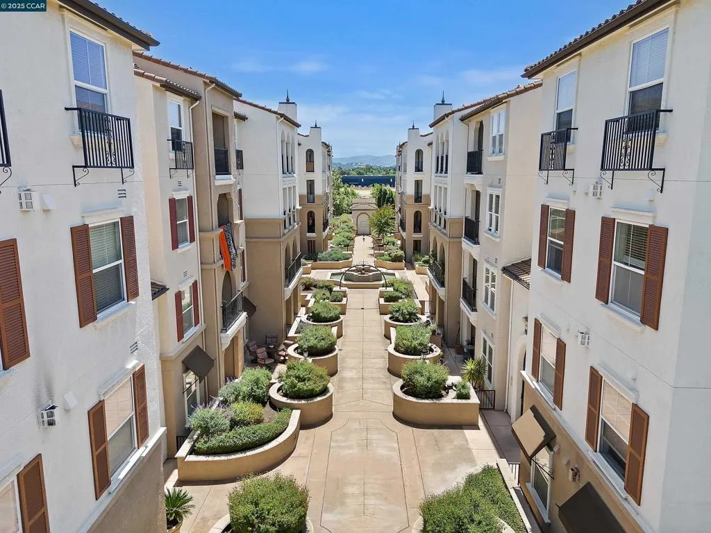 3240 Maguire Way 401, Dublin, California 94568 home-pic-33