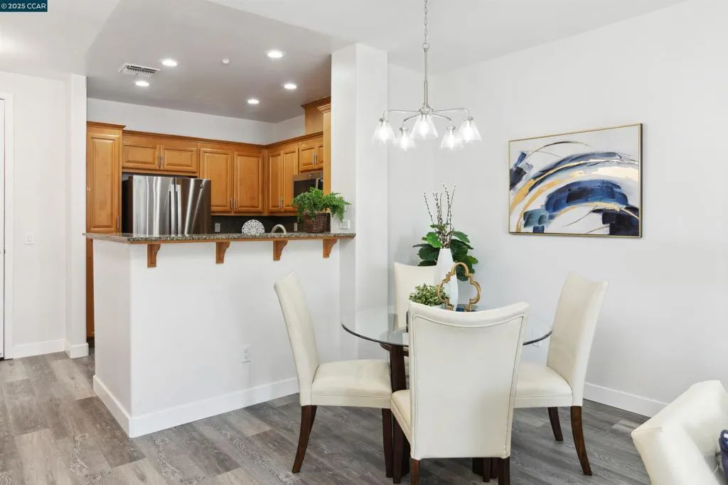 3240 Maguire Way 401, Dublin, California 94568 home-pic-17