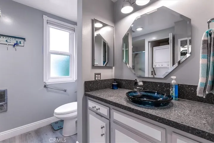 Washer/Dryer in master bathroom