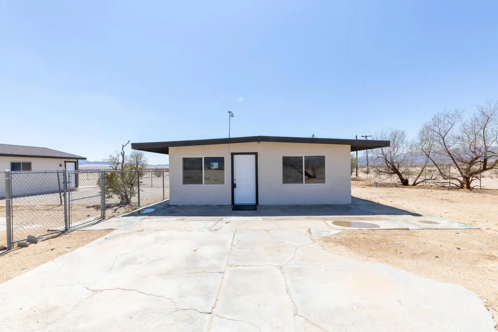 84417 Amboy Road, 29 Palms, California 92277 home-pic-20
