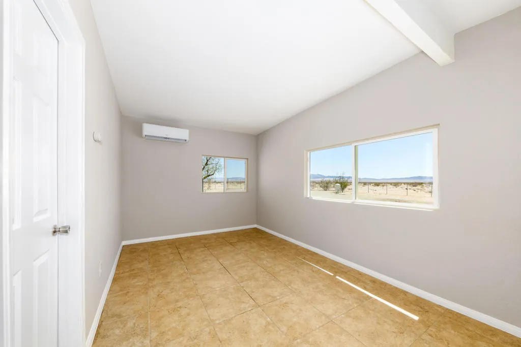 84417 Amboy Road, 29 Palms, California 92277 home-pic-16