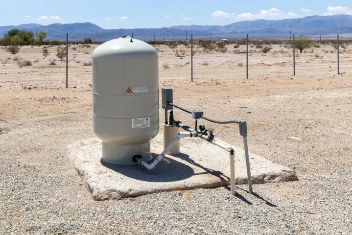 Amboy_Road_29_Palms-5