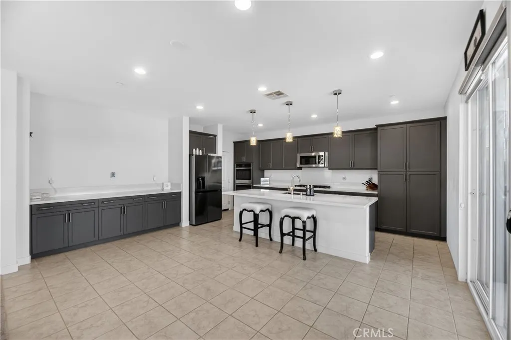 30646 Canary Palm Circle, Menifee, California 92584 home-pic-20