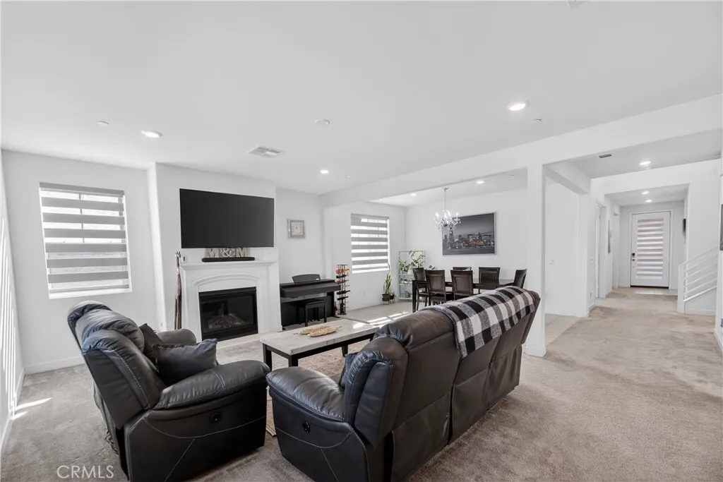 30646 Canary Palm Circle, Menifee, California 92584 home-pic-19