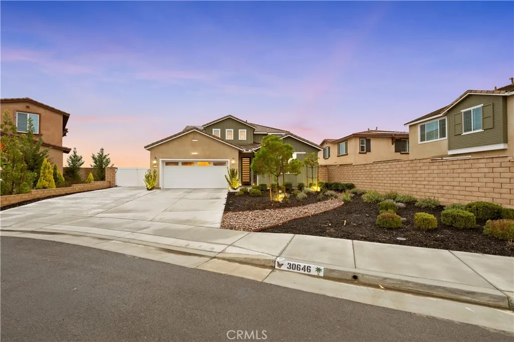 30646 Canary Palm Circle, Menifee, California 92584 home-pic-8