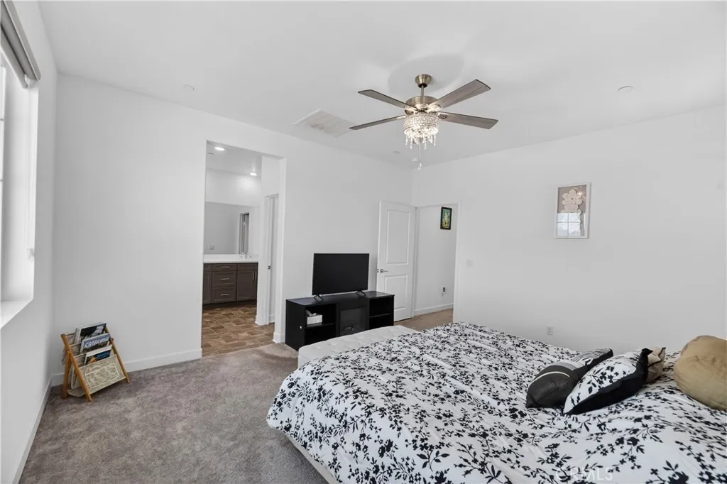 30646 Canary Palm Circle, Menifee, California 92584 home-pic-49