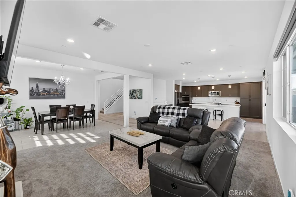 30646 Canary Palm Circle, Menifee, California 92584 home-pic-16