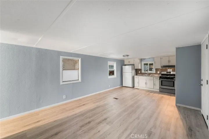 3300 15th W, Rosamond, California 93560