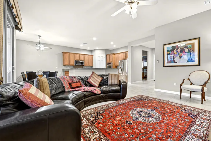 81566-avenida-sombra-reshoot-002