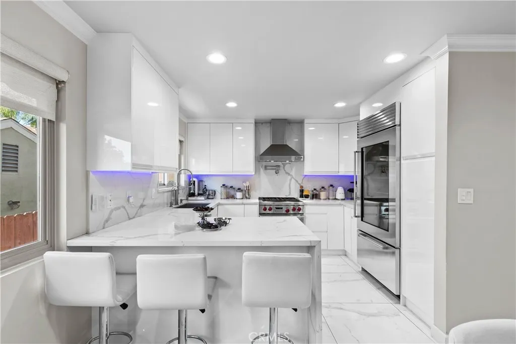 630 E Garflied Avenue E 6, Glendale, California 91205 home-pic-18