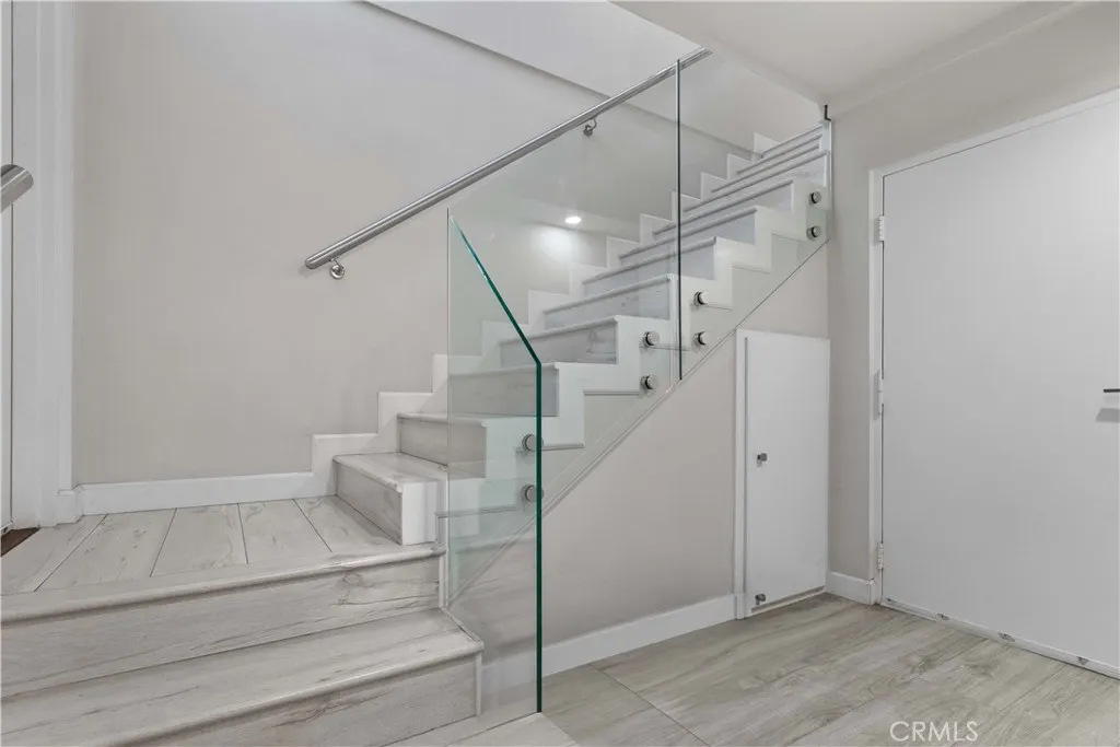 630 E Garflied Avenue E 6, Glendale, California 91205 home-pic-41