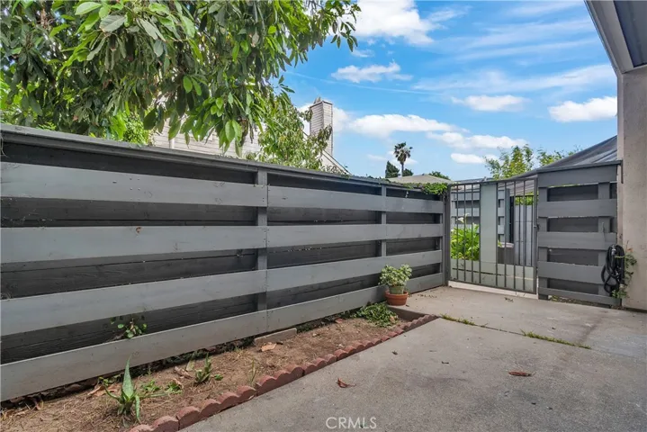 5915 Stafford Avenue K, Huntington Park, California 90255