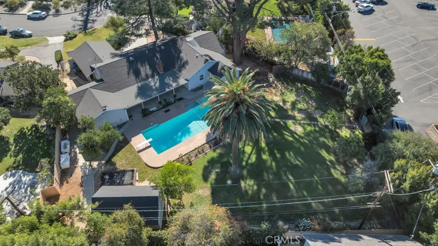 9731 Rathburn, Northridge, California 91325