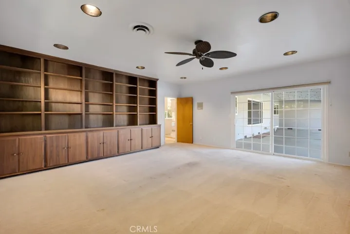 9731 Rathburn, Northridge, California 91325