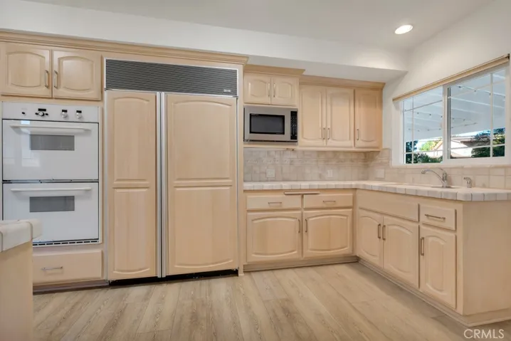 9731 Rathburn, Northridge, California 91325