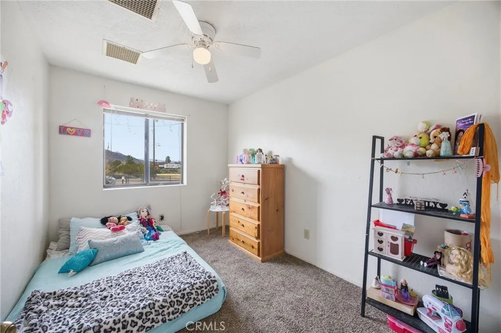 7725 Sahara, 29 Palms, California 92277 home-pic-9