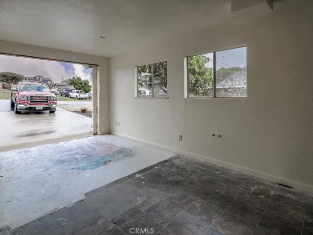 1 car garage