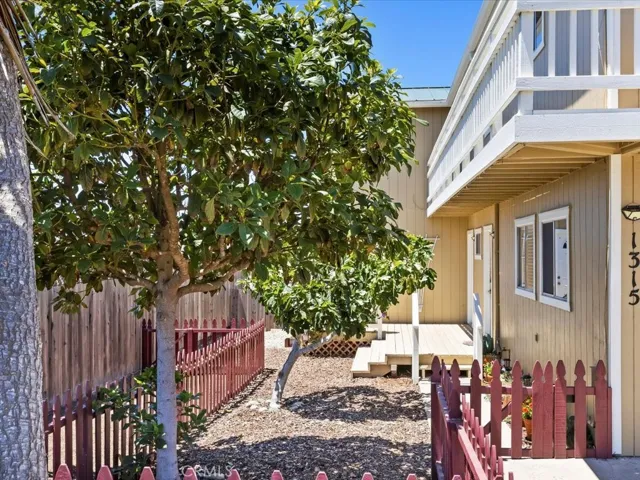 1315 Sw 12th Street, Los Osos, California 93402