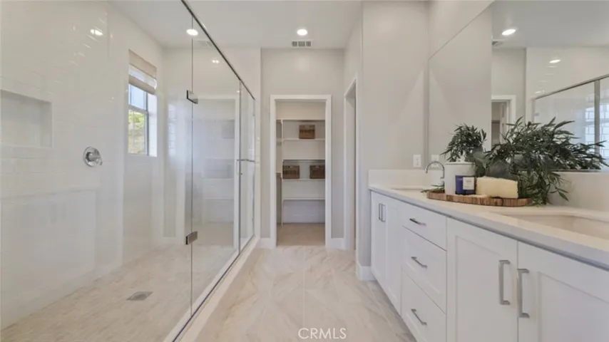 Photos shown are of model only- not actual homesite.