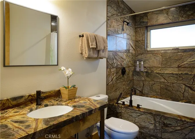 7436 Yosemite Park, Yosemite, California 95389