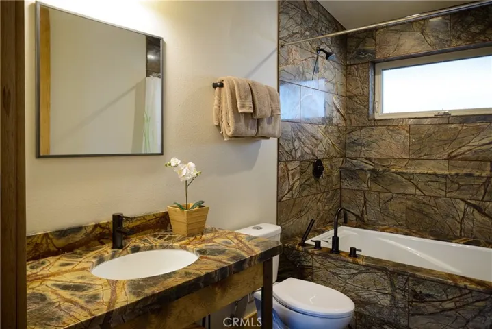 7436 Yosemite Park, Yosemite, California 95389