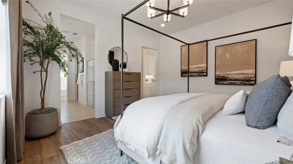 24500 Via El Balneario, Valencia, California 91354 home-pic-12