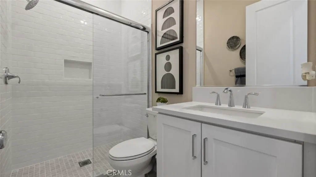 24500 Via El Balneario, Valencia, California 91354 home-pic-18