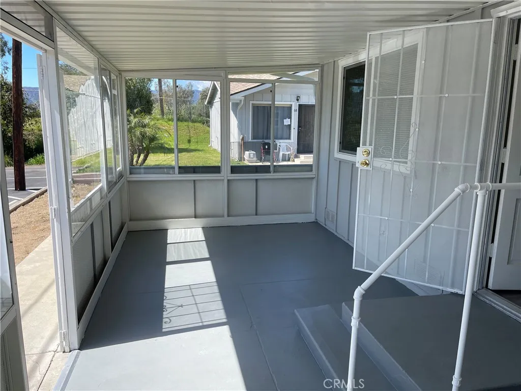 150 E Lakeshore Drive 82, Lake Elsinore, California 92530 home-pic-4