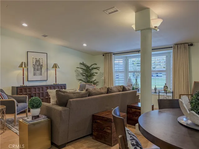 13151 Shawnee Ln., Seal Beach, California 90740