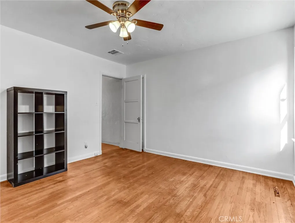 3630 W 61st, Los Angeles, California 90043 home-pic-31