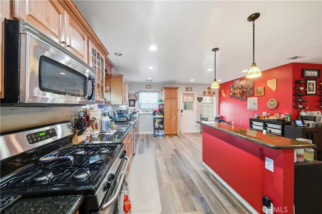 1298 W Baseline, Claremont, California 91711 home-pic-13