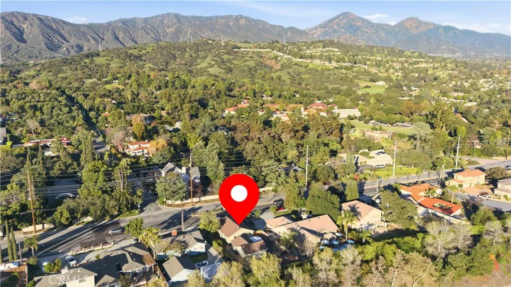 1298 W Baseline, Claremont, California 91711 home-pic-20