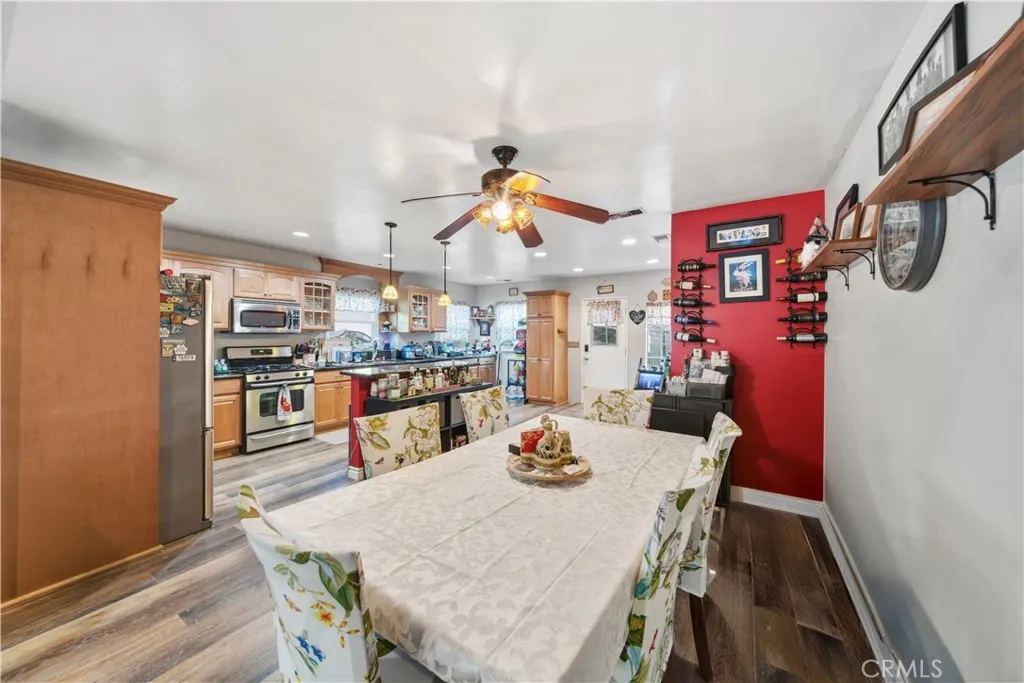 1298 W Baseline, Claremont, California 91711 home-pic-11