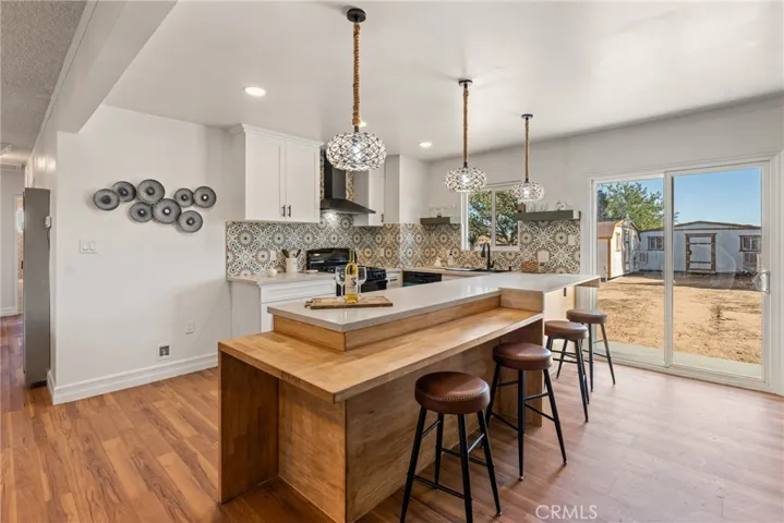 9925 Redwood, Hesperia, California 92345