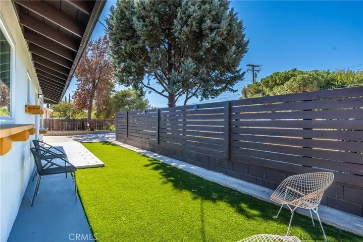 9925 Redwood, Hesperia, California 92345
