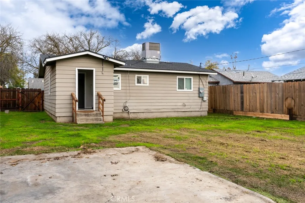 92 E 12th, Merced, California 95341 home-pic-23