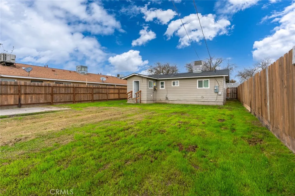 92 E 12th, Merced, California 95341 home-pic-26