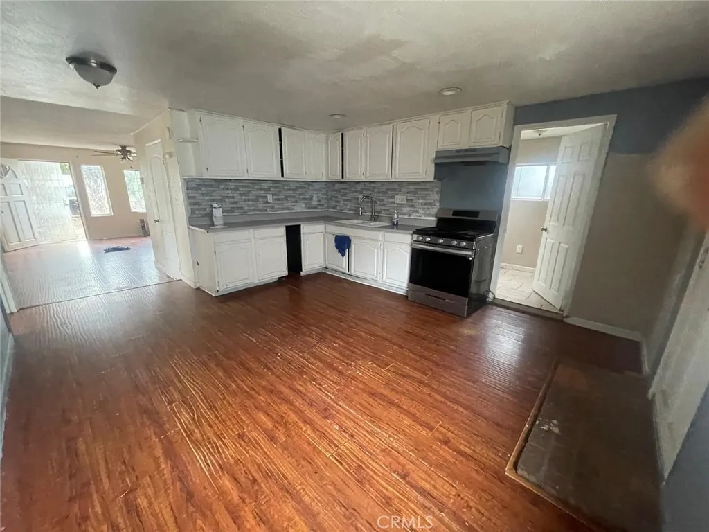 10337 Mull, Riverside, California 92505 home-pic-9