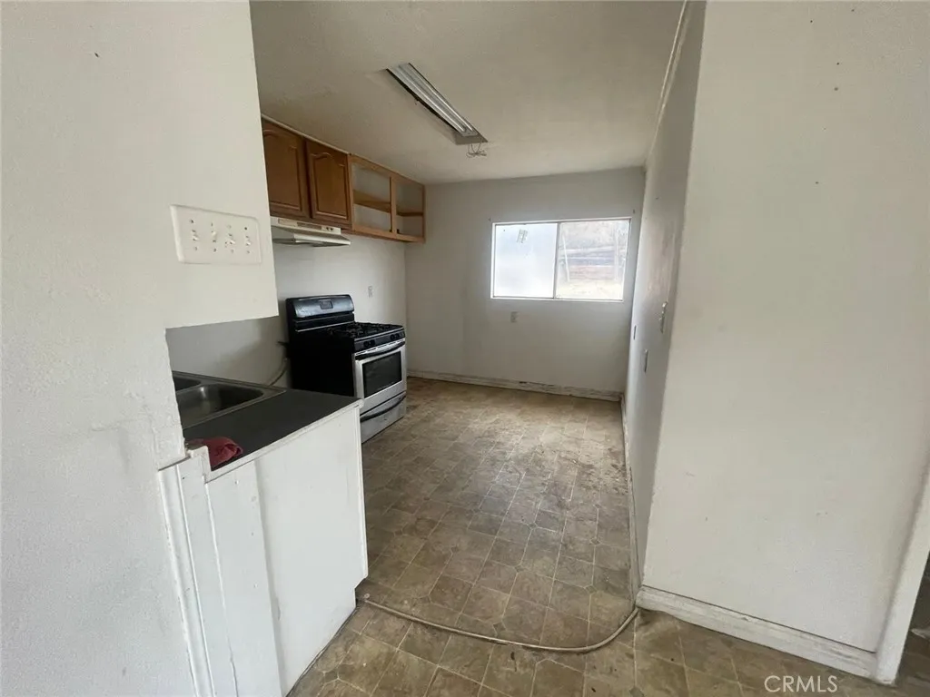 10337 Mull, Riverside, California 92505 home-pic-16