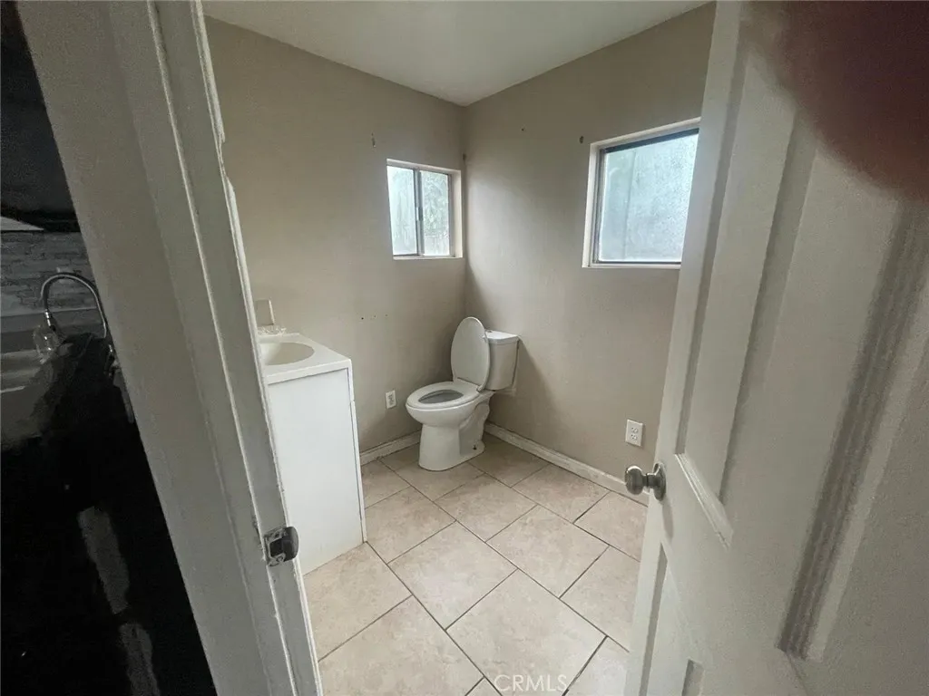 10337 Mull, Riverside, California 92505 home-pic-20