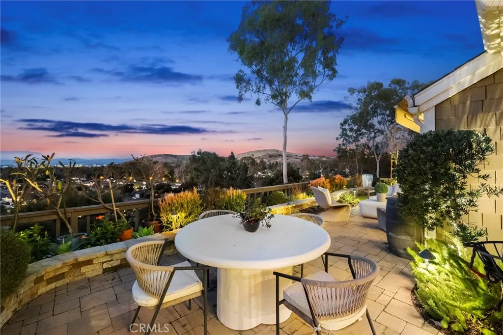 26 Canyon Ridge, Irvine, California 92603 home-pic-8