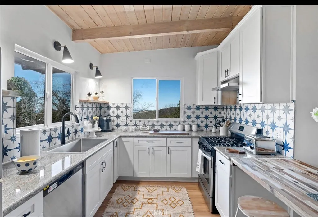 54330 Tahquitz View, Idyllwild, California 92549 home-pic-1