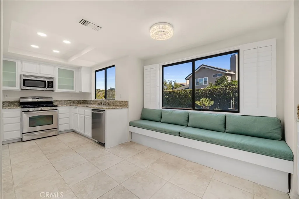 1242 Deerfield Place, Diamond Bar, California 91765 home-pic-9