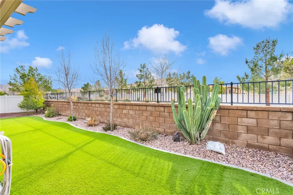 11364 Camden, Apple Valley, California 92308 home-pic-46