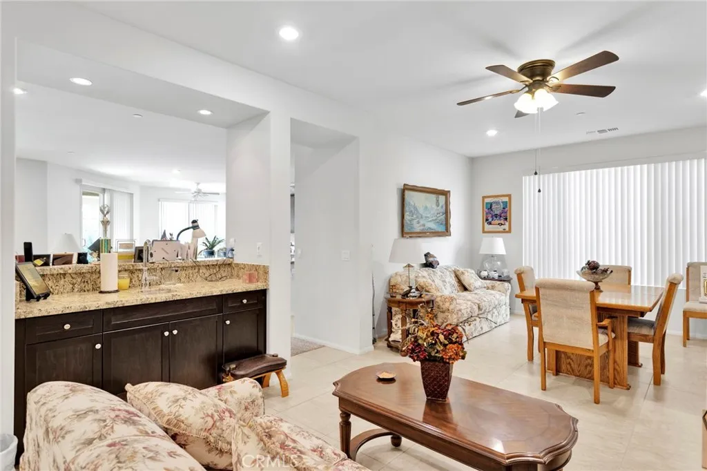 11364 Camden, Apple Valley, California 92308 home-pic-18