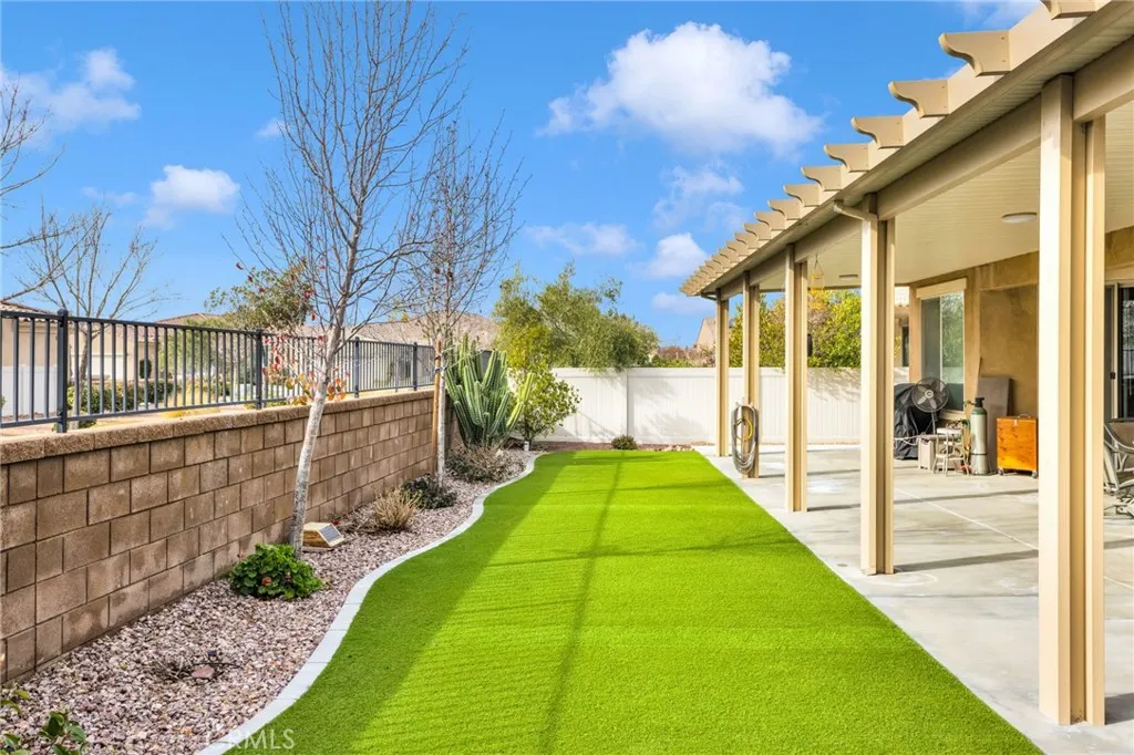 11364 Camden, Apple Valley, California 92308 home-pic-49