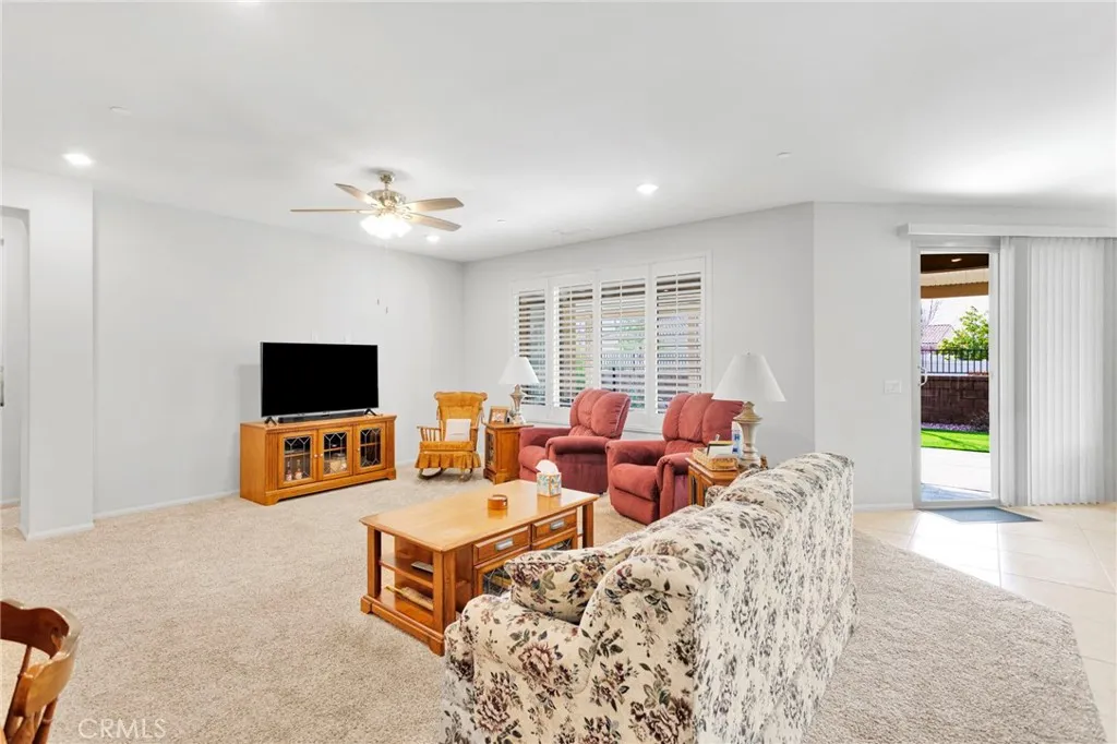 11364 Camden, Apple Valley, California 92308 home-pic-15
