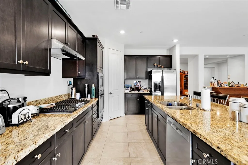 11364 Camden, Apple Valley, California 92308 home-pic-29