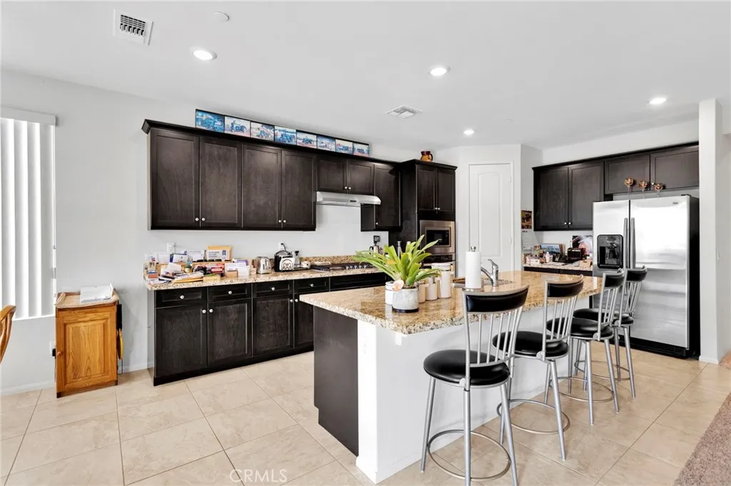 11364 Camden, Apple Valley, California 92308 home-pic-28